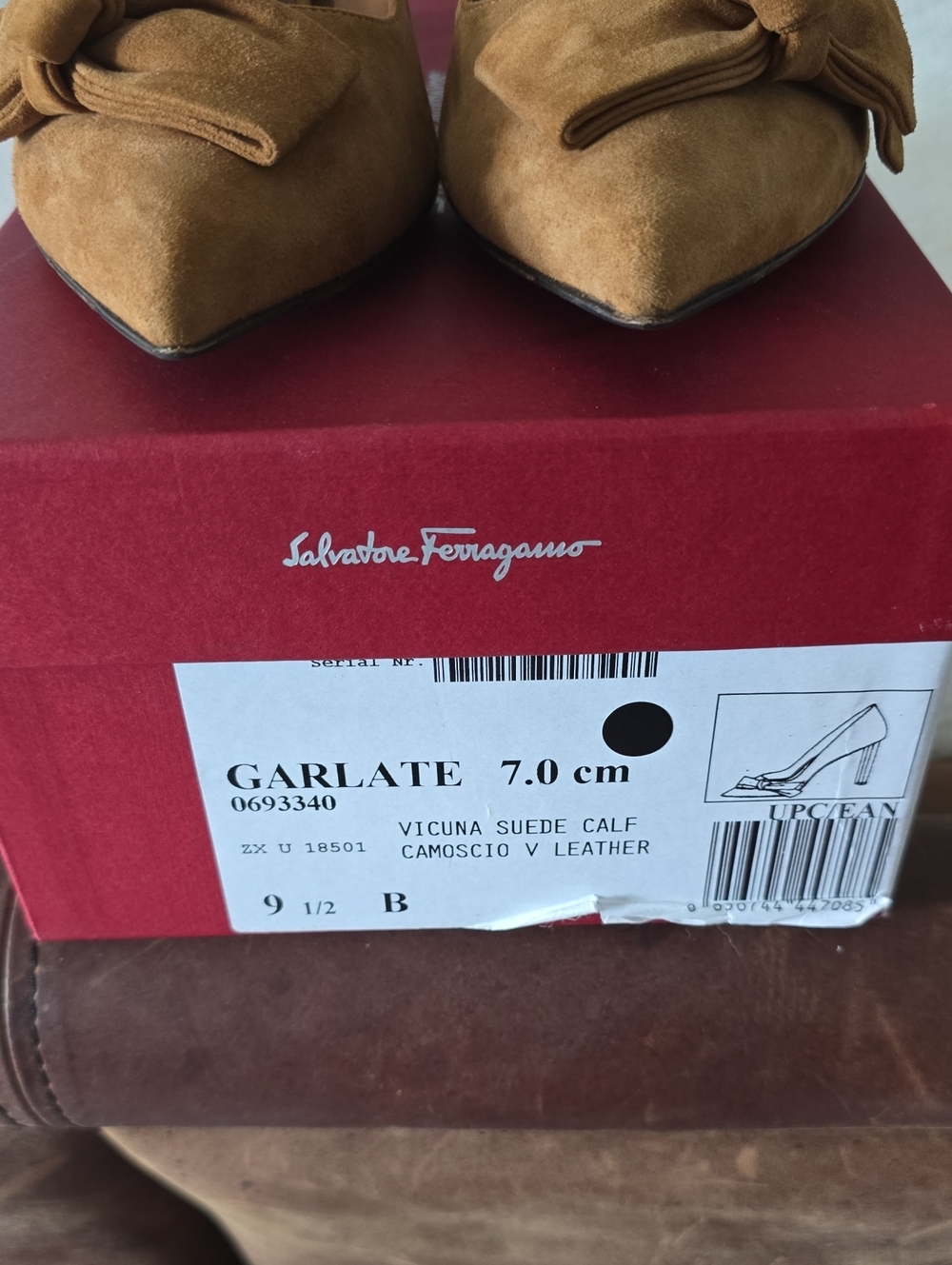 Salvatore Ferragamo Tan Suede Pointed-Toe Pumps with Bow - Picture 13 of 13
